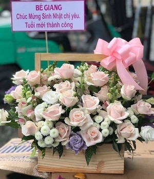 Shop bán điện hoa tươi tại Long Biên