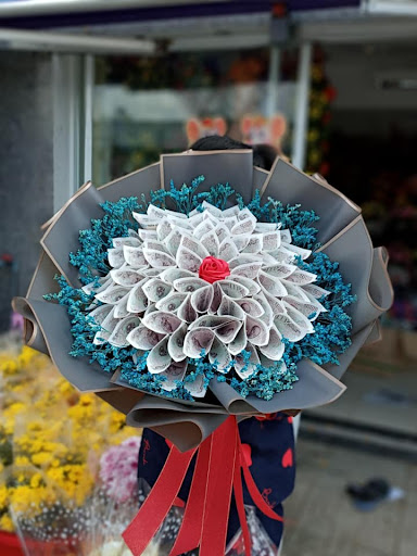 Bó hoa tiền Thoại Sơn