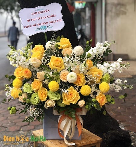 Giỏ hoa sinh nhật tại shop hoa tươi Quế Võ