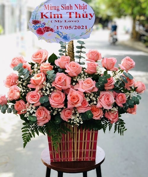 Lãng hoa sinh nhật tại shop hoa tươi Thạnh Phú