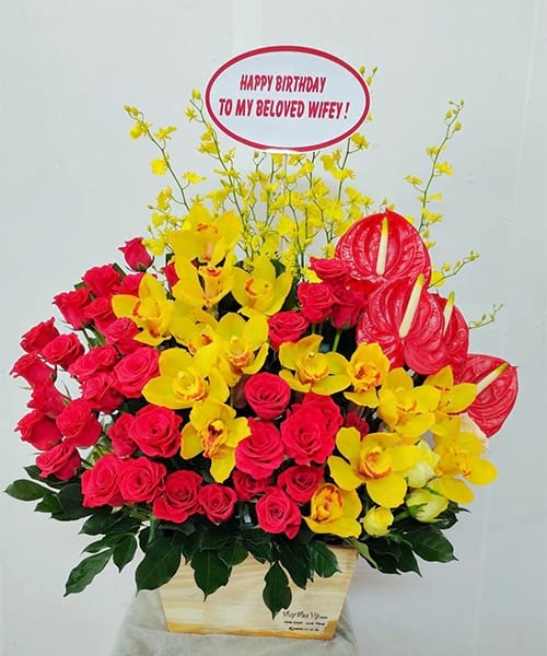 Lẵng hoa sinh nhật tại shop hoa tươi Bình Long