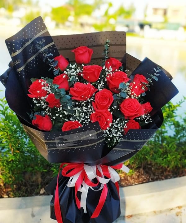 Bó hoa hồng đỏ đẹp tại shop hoa tươi Lộc Ninh