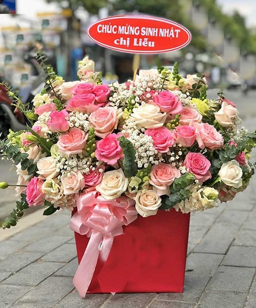 Lãng hoa sinh nhật tại shop hoa tươi Lộc Ninh