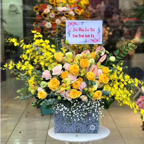 Lẵng hoa đẹp tại shop hoa tươi Buôn Ma Thuột