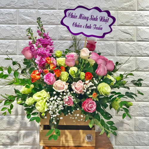 Lẵng hoa đẹp chúc mừng sinh nhật tại shop hoa tươi Kim Bảng