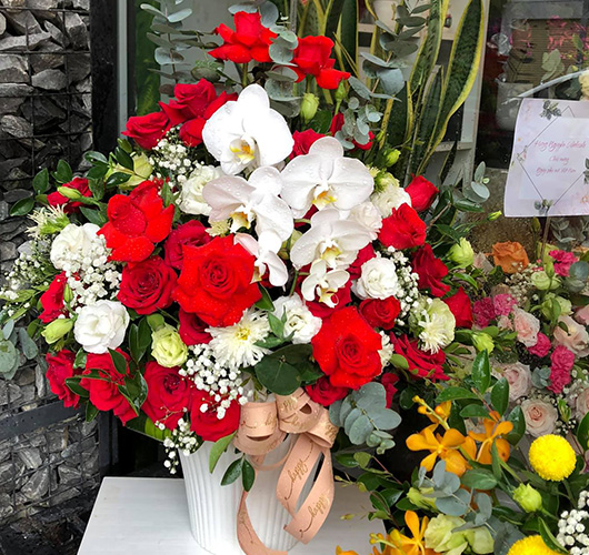 Lẵng hoa đẹp tại shop hoa tươi Hồng Lĩnh