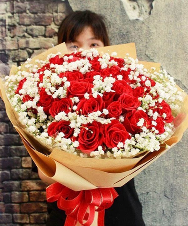 Bó hoa hồng đỏ đẹp tại shop hoa tươi Thủy Nguyên Hải Phòng