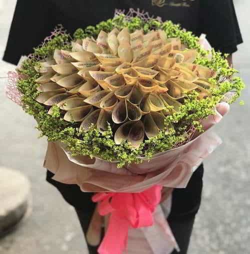 Bó hoa tiền tại shop hoa tươi Hương Thủy