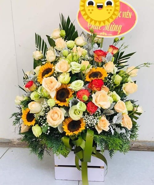 Giỏ hoa sinh nhật tại shop hoa tươi Cam Lâm