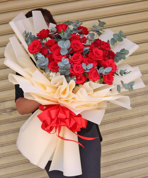 Bó hoa đẹp chúc mừng sinh nhật tại cửa hàng hoa tươi An Biên