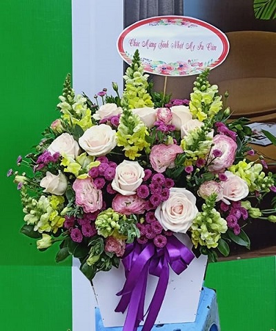 Hoa sinh nhật tại shop hoa tươi Con Cuông
