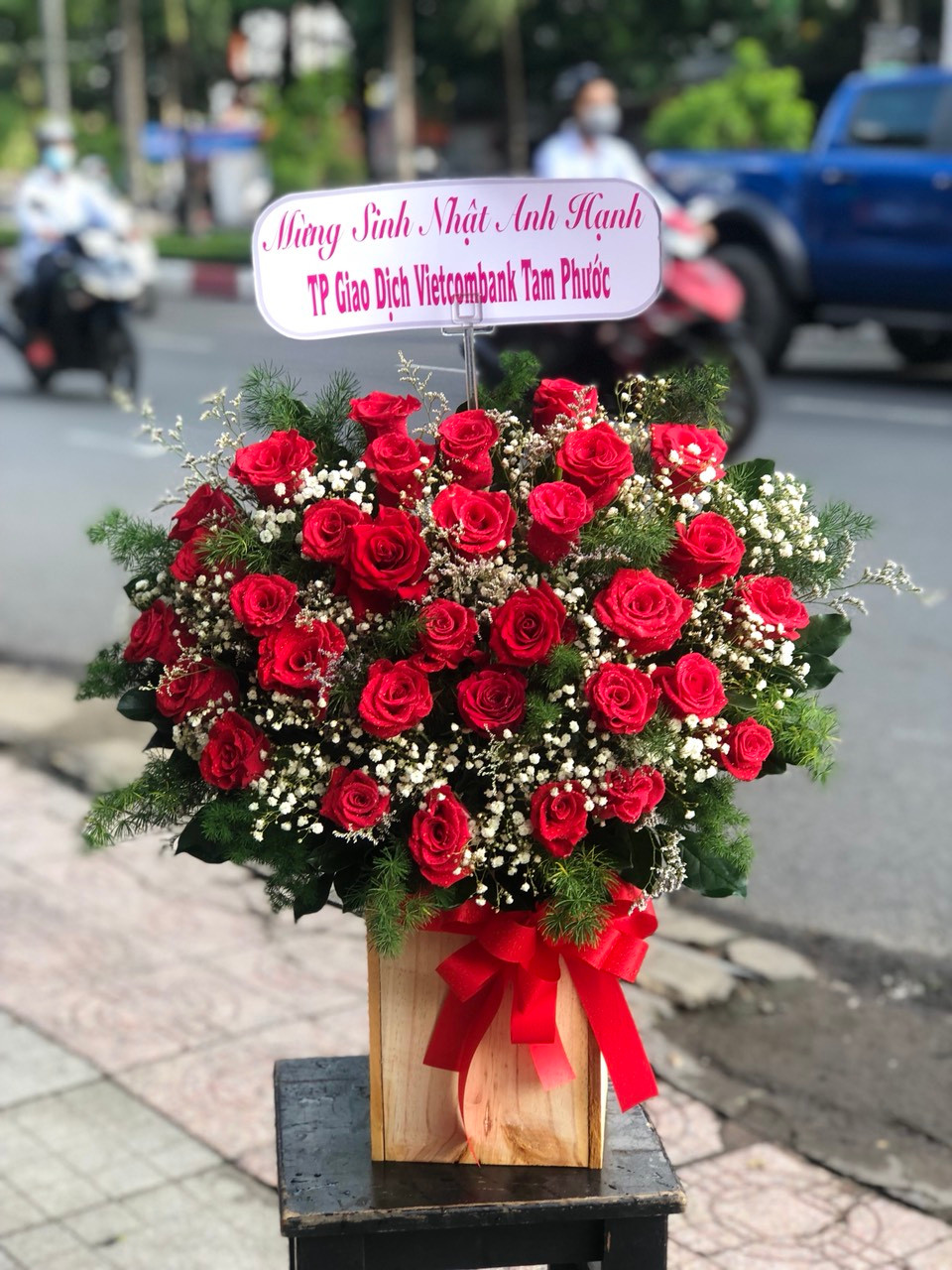 Lãng hoa đẹp chúc mừng tại shop hoa Lâm Thao