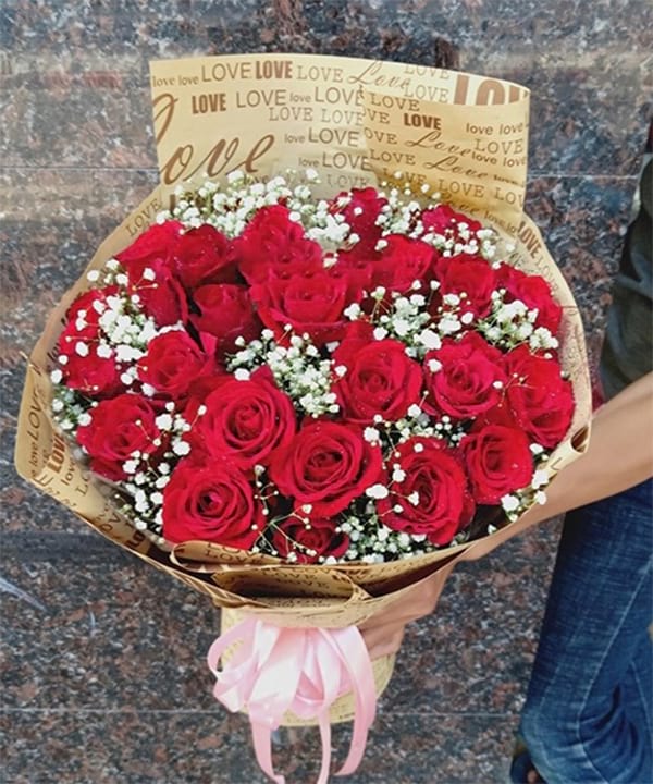 Bó hoa hồng đỏ đẹp tại shop hoa tươi Ba Đồn
