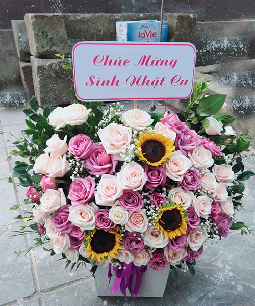 giỏ hoa sinh nhật tại shop hoa tươi Quảng Trạch