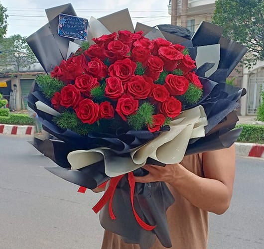 Bó hoa đỏ đẹp tại shop hoa tươi Tuyên Hóa