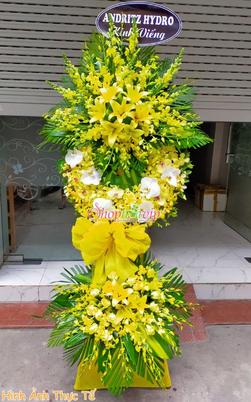 Vòng hoa tang lễ tại shop hoa tươi Sóc Trăng