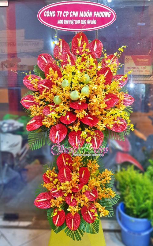 Kệ hoa chúc mừng khai trương tại shop hoa tươi Thái Nguyên