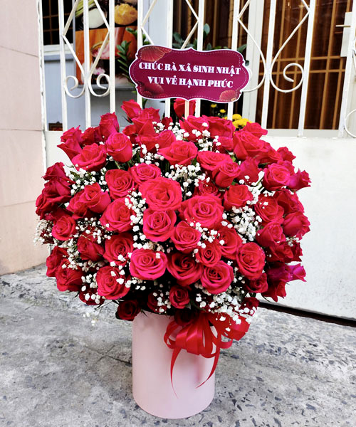 Giỏ hoa chúc mừng khai trương tại shop hoa tươi Châu Đức