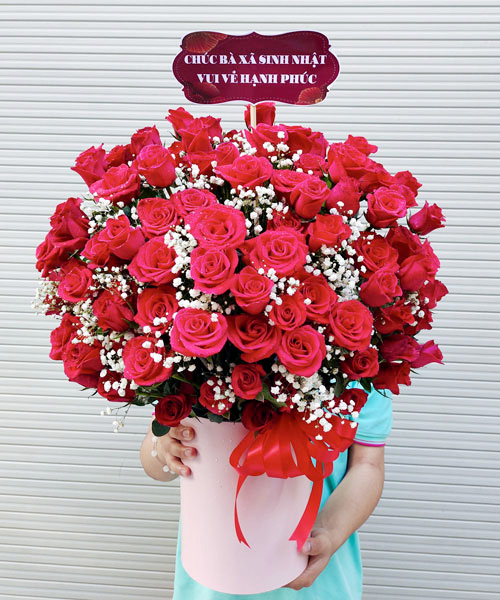 Giỏ hoa chúc mừng tại shop hoa tươi Tân Thành
