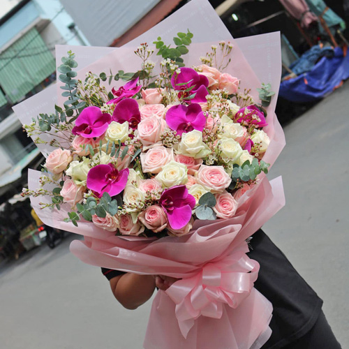 Bó hoa đẹp tại shop hoa tươi Mai Châu